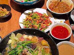 -万记麻辣烫国展总店