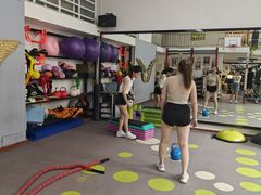 -悦耐私教健身馆(保利中心店)