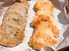 香煎墨鱼饼-飞尝蚝·顺德菜·鱼生(顺德总店)