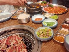 -明洞阿姨·韩式酱蟹烤肉·创意料理(三元桥店)