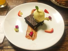 -HIGH FIVE哈福手工汉堡(桂林路店)