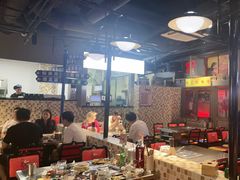 -马路牙子烧烤音乐酒馆(望京店)