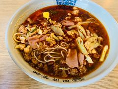 -同济大学本部学苑饮食广场