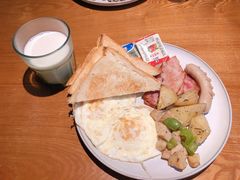 -JINNS锦时 steak&pizza(浸信会礼拜堂旧址店)