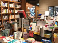 -百新书局(尚悦湾店)