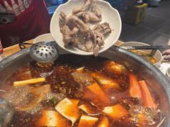 -肖肖酸萝卜鱼火锅(总店)