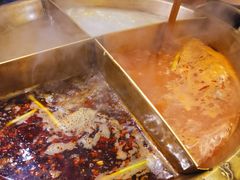 -沸炉重庆老火锅(军事博物馆店)