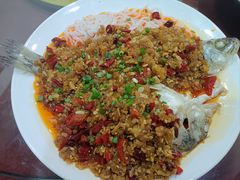 -堂瓦里·33年传统赣菜(第一街区店)