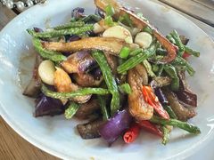 -柴窝堡22号辣子鸡·传承新疆菜