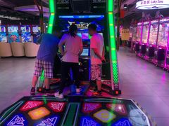 -嗨翻Hi-Fun竞技主题乐园·蹦床亲子生日轰趴(国光1937店)