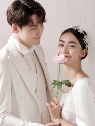 -金夫人婚纱摄影