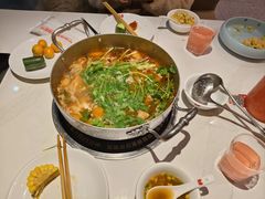 -七欣天香辣蟹火锅(闵行浦江欢乐颂店)