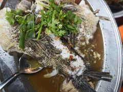 清蒸鱼-小小饭店