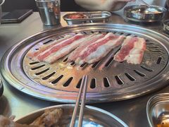 -哈哈碳都·牛肋条无限自助烤肉(台江万达店)