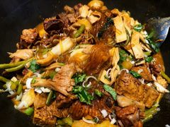 -山里屯铁锅炖·东北菜(康桥店)
