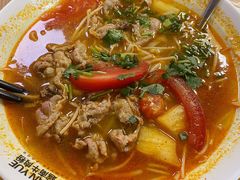越式酸汤肥牛粉-探越越南牛肉粉(江南西分店)