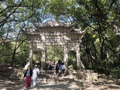 -灵岩山风景区