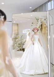 -台湾蔡美月婚纱租赁