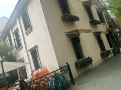 -也枫·小黄楼(南山路旗舰店)