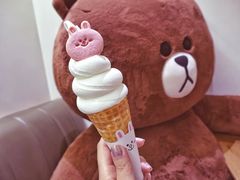 -LINE FRIENDS Garosu-gil Flagship Store