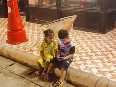 -席娜卡琳火车铁道夜市