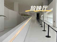 -罗红摄影艺术馆