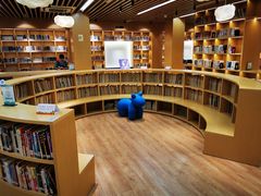 -漕河泾街道图书馆(漕河泾社区文化活动中心店)