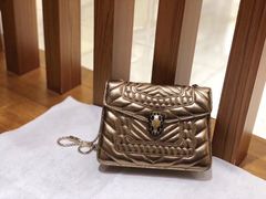 -BURBERRY(上海港汇恒隆广场店)