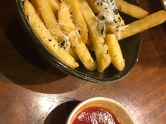 黑松露芝士薯条-G+KITCHEN(龙湖狮山天街店)