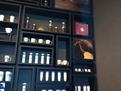 -星巴克臻选(广州高德置地秋广场店)
