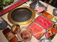 -蚂蚁洞·烤肉大营地(上海静安大悦城店)