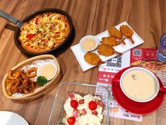 -必胜客(中大银泰店)