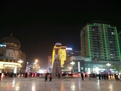 -团结广场夜市