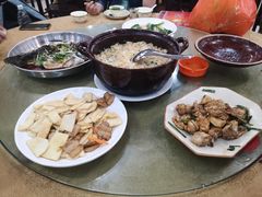 -正宗鸡饭粤香酒家(朱村店)
