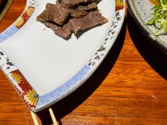 上等厚切牛舌-肉魁屋·烧肉·烧鸟·酒场(高新店)