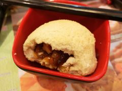 酥皮焗叉烧包-添好运点心专门店(深水埗店)