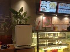 -渝是乎川渝小炒(新世界百货望京店)