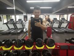 -坚果健身24小时工作室(定西路店)