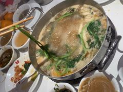 -七欣天香辣蟹火锅(闵行浦江欢乐颂店)