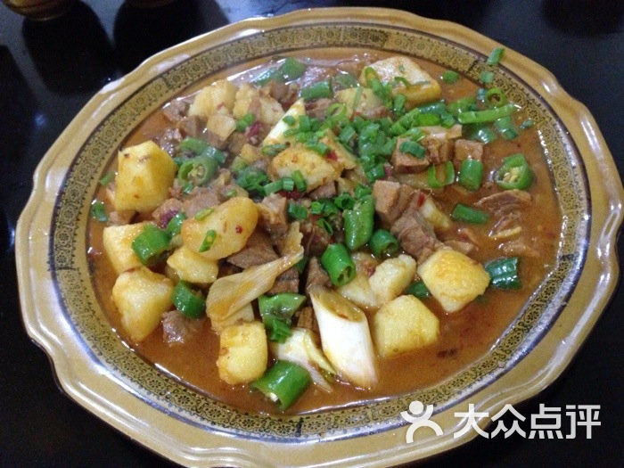 阿坝站九寨沟边边街本地菜馆-土豆牦牛肉图片-成都美食-大众点评网
