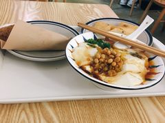 扁担豆腐脑-正南齐北·老街糯米团(洪崖洞店)