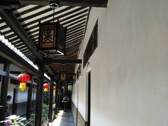 -唔呶喔哩酒家(生产街店)