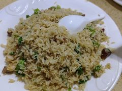 虾仁叉烧炒饭-喜鹊茶点.啫煲(车陂店)