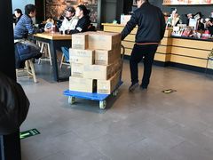 -星巴克臻选(郑州中原万达店)