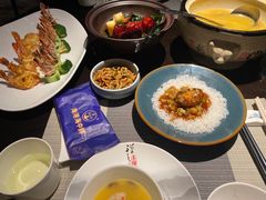 -江上荟·创意中国菜(绿地缤纷城店)