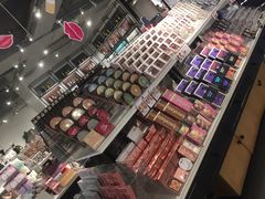 -纪念日百货(万达广场店)