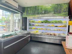 -万记麻辣烫国展总店