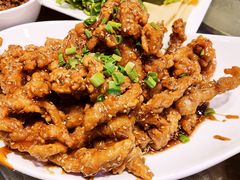 -老码头黑皮肘子锅包肉熏酱水饺(文政街店)