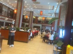 -侬佳蒸菜馆(听潮店)