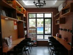 -新华书店(永安路店)